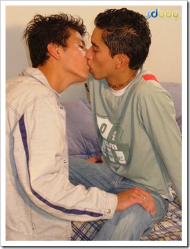 Gay_Latino_Boys (1)