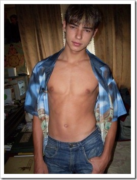 Teen_boys_can_be_sexy_also_with_clothes_on (11)