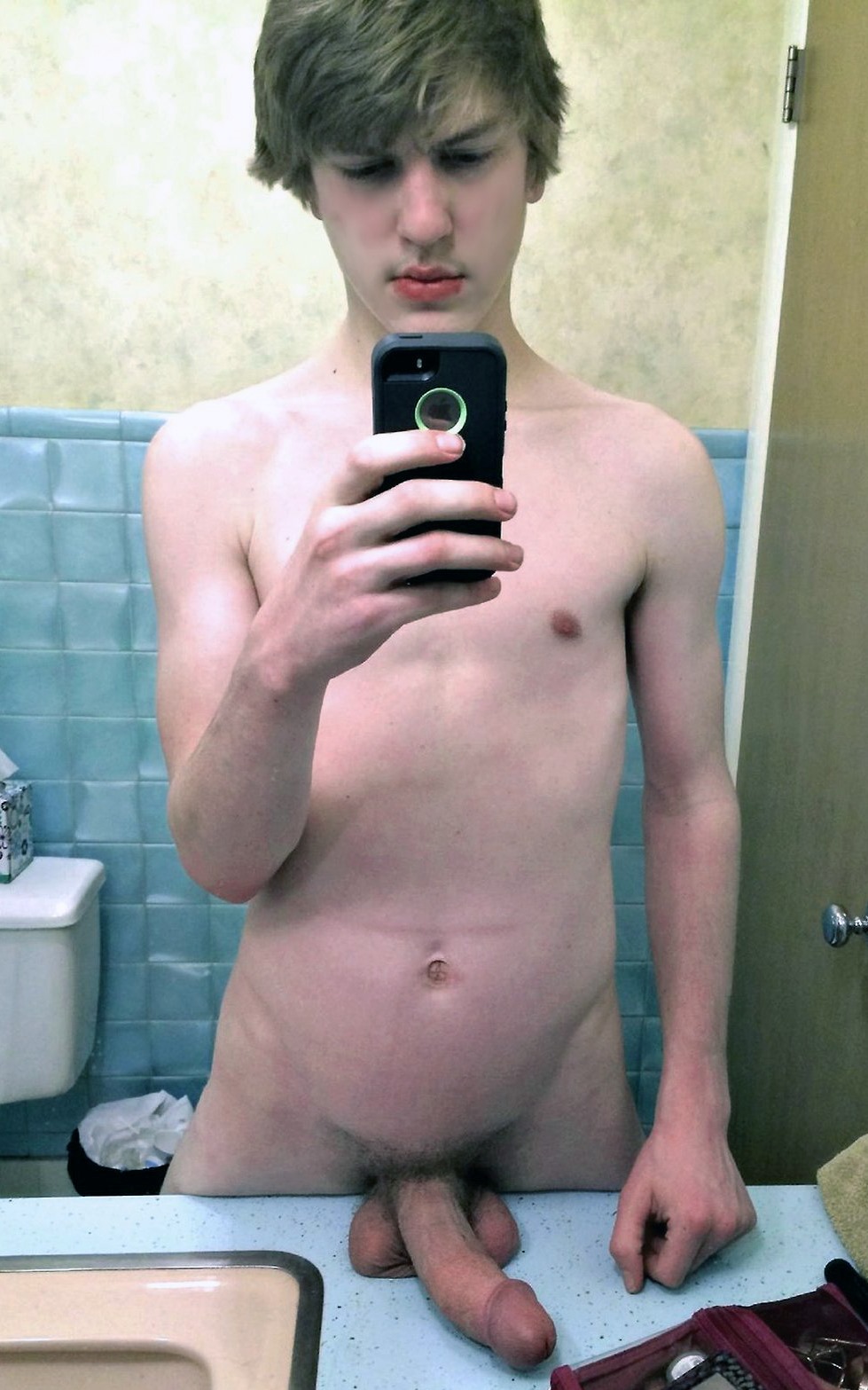 Amature nude teen selfies