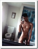 Gay boy nackt selfi