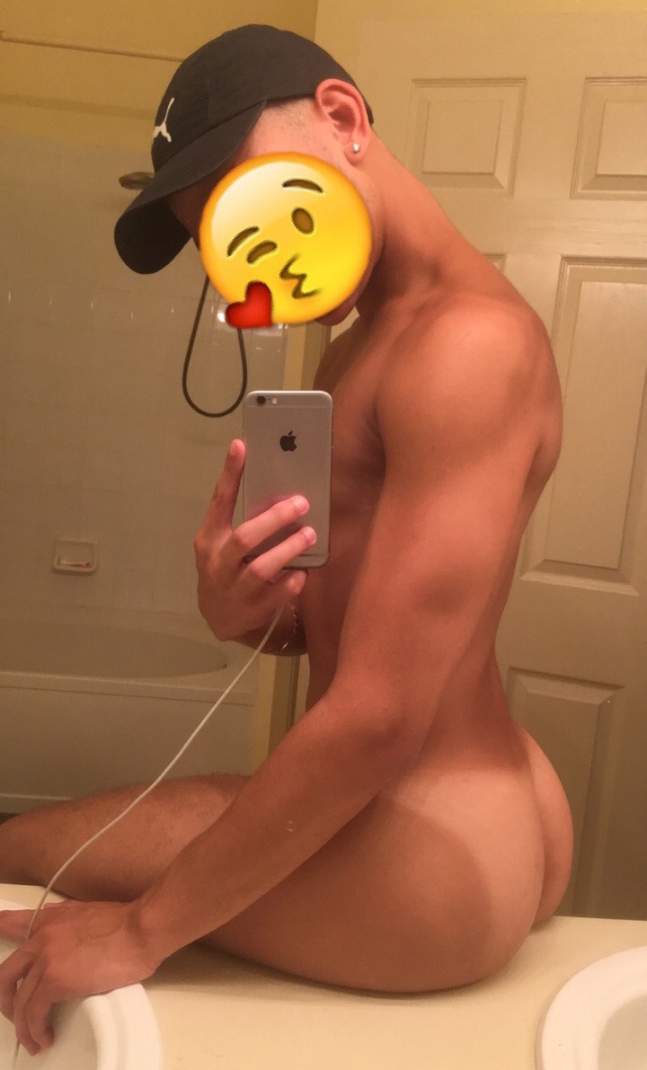 Selfie Anal Gay - Hot boy selfie of the day | Boy Post - Blog about gay boys and twinks 18+