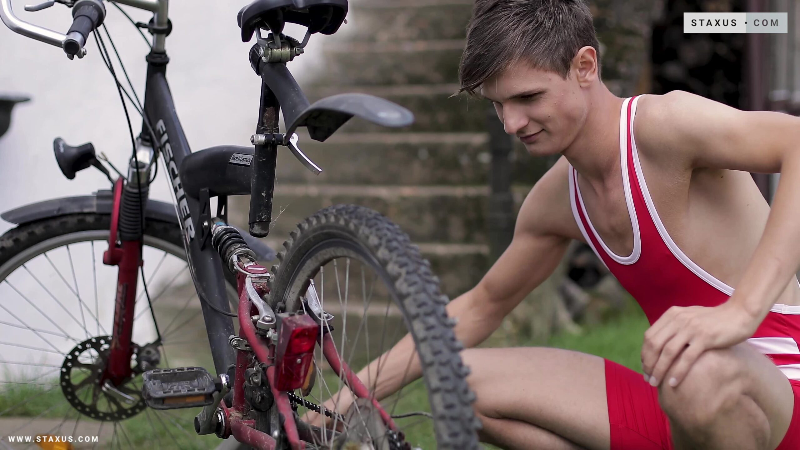 Beautiful Cyclists Love Each Other | Boy Post - Blog about gay boys and  twinks 18+